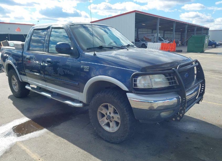 2002 Ford F-150 LARIAT/XLT (VIN 1FTRW08L02KC05717) main photo