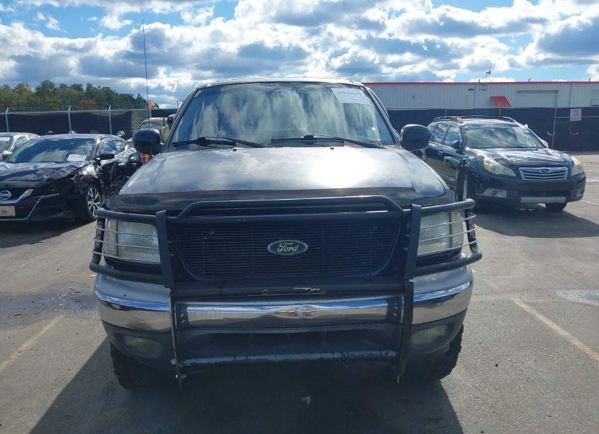 Photo 12 of 2002 Ford F-150 LARIAT/XLT (VIN 1FTRW08L02KC05717)