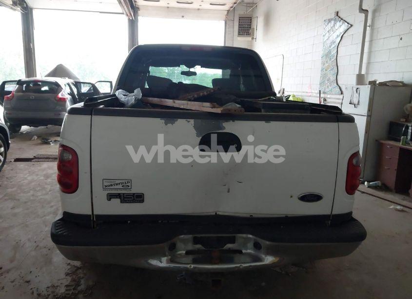 Photo 16 of 2003 Ford F-150 LARIAT/XLT (VIN 1FTRW08L03KB51627)