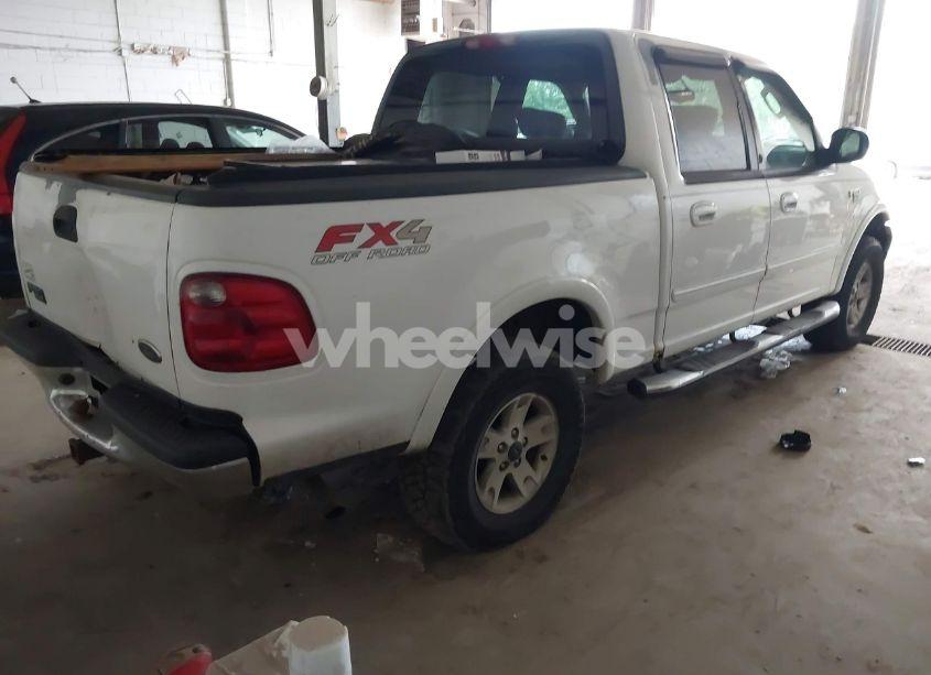 Photo 4 of 2003 Ford F-150 LARIAT/XLT (VIN 1FTRW08L03KB51627)