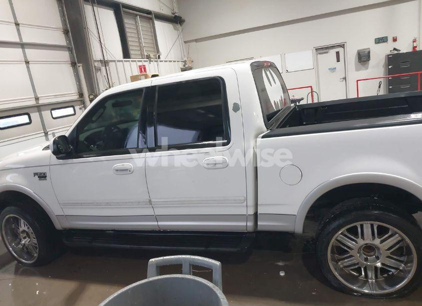 Photo 14 of 2003 Ford F-150 LARIAT/XLT (VIN 1FTRW08L03KC47998)