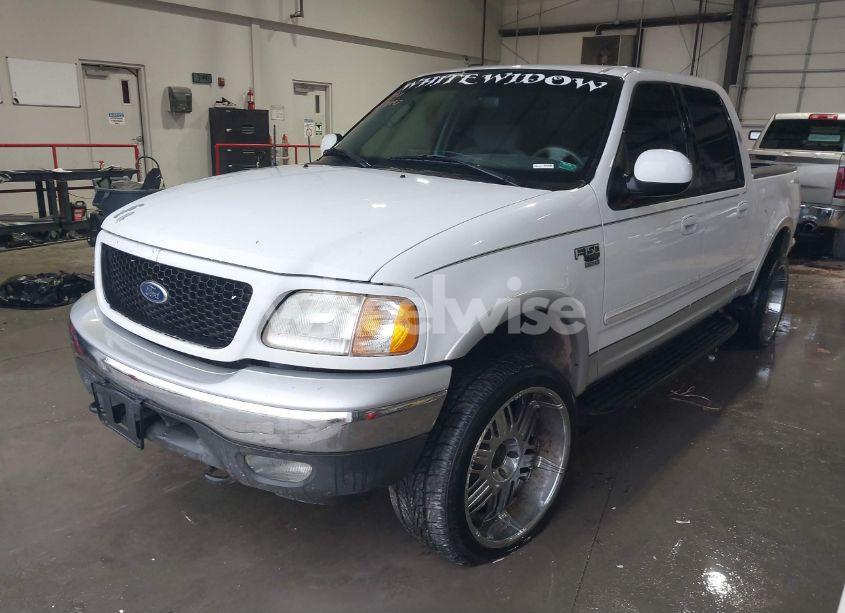Photo 2 of 2003 Ford F-150 LARIAT/XLT (VIN 1FTRW08L03KC47998)