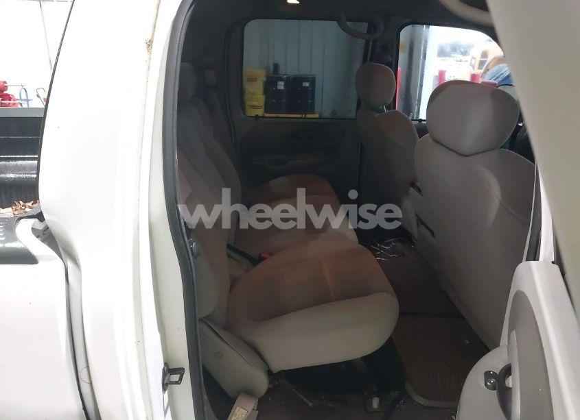 Photo 8 of 2003 Ford F-150 LARIAT/XLT (VIN 1FTRW08L03KC47998)