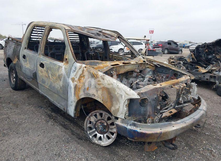 2001 Ford F-150 (VIN 1FTRW08L11KB31139) main photo