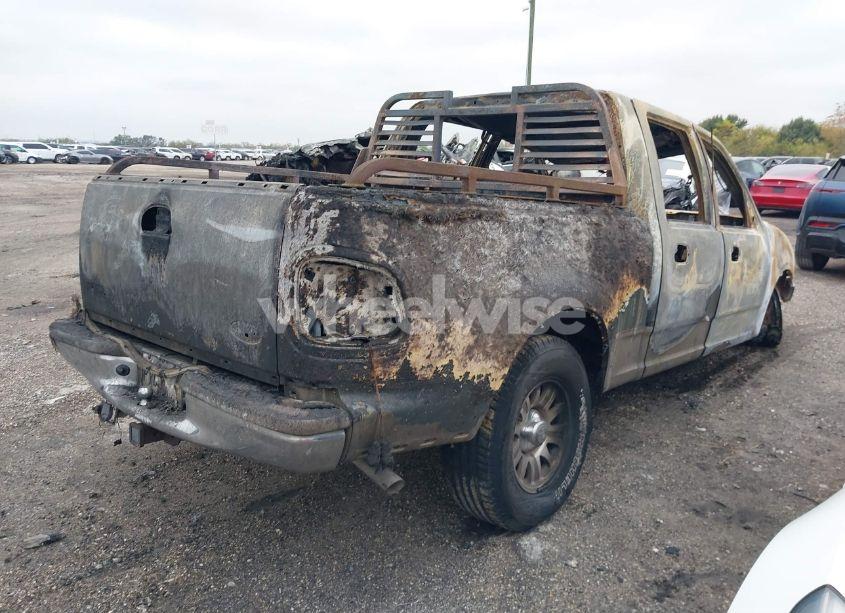 Photo 4 of 2001 Ford F-150 (VIN 1FTRW08L11KB31139)