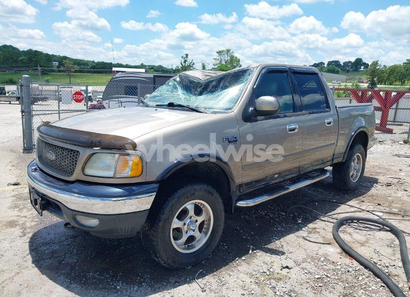 Photo 2 of 2001 Ford F-150 KING RANCH EDITION/LARIAT/XLT (VIN 1FTRW08L11KC02968)