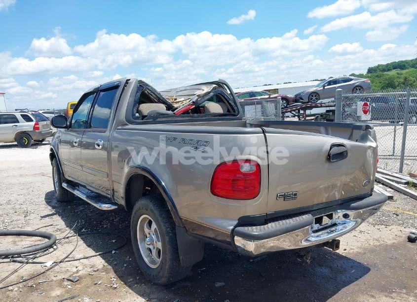 Photo 3 of 2001 Ford F-150 KING RANCH EDITION/LARIAT/XLT (VIN 1FTRW08L11KC02968)