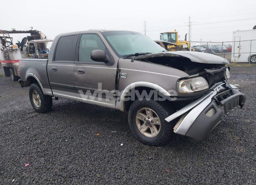 2002 Ford F-150 LARIAT/XLT (VIN 1FTRW08L12KA84194) main photo