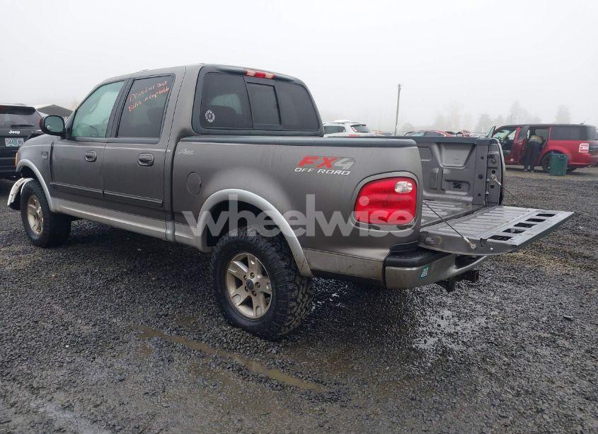 Photo 3 of 2002 Ford F-150 LARIAT/XLT (VIN 1FTRW08L12KA84194)