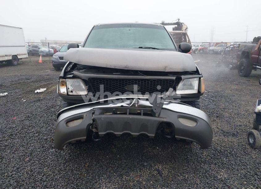 Photo 6 of 2002 Ford F-150 LARIAT/XLT (VIN 1FTRW08L12KA84194)