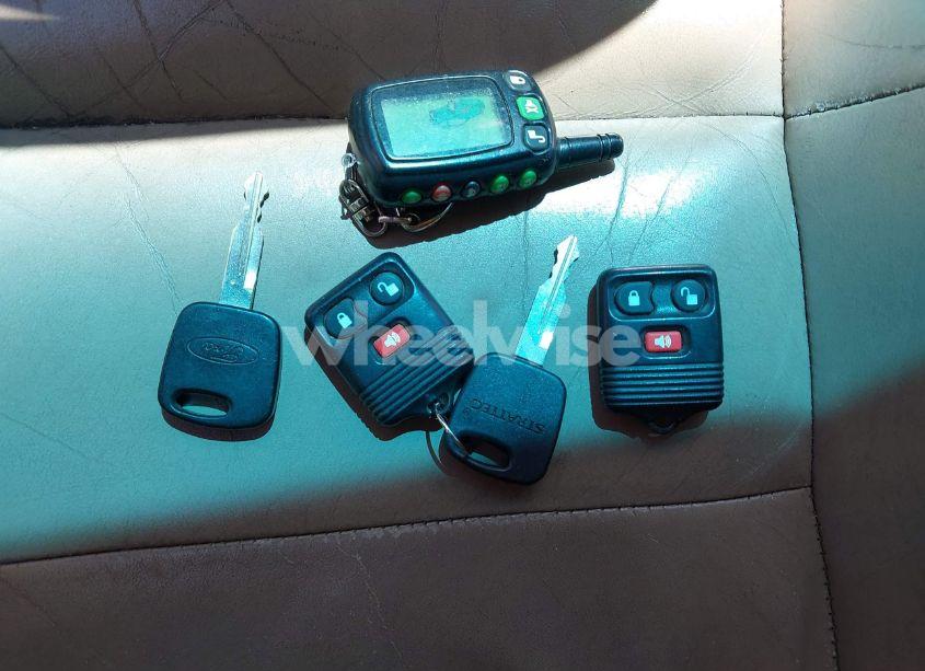 Photo 11 of 2002 Ford F-150 LARIAT/XLT (VIN 1FTRW08L12KB27190)