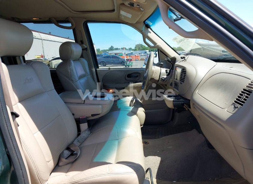 Photo 5 of 2002 Ford F-150 LARIAT/XLT (VIN 1FTRW08L12KB27190)