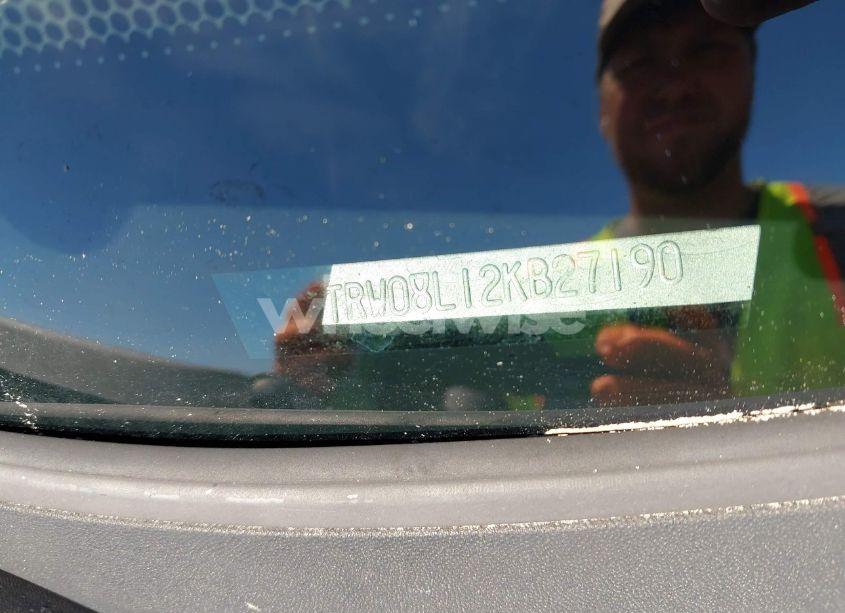 Photo 9 of 2002 Ford F-150 LARIAT/XLT (VIN 1FTRW08L12KB27190)