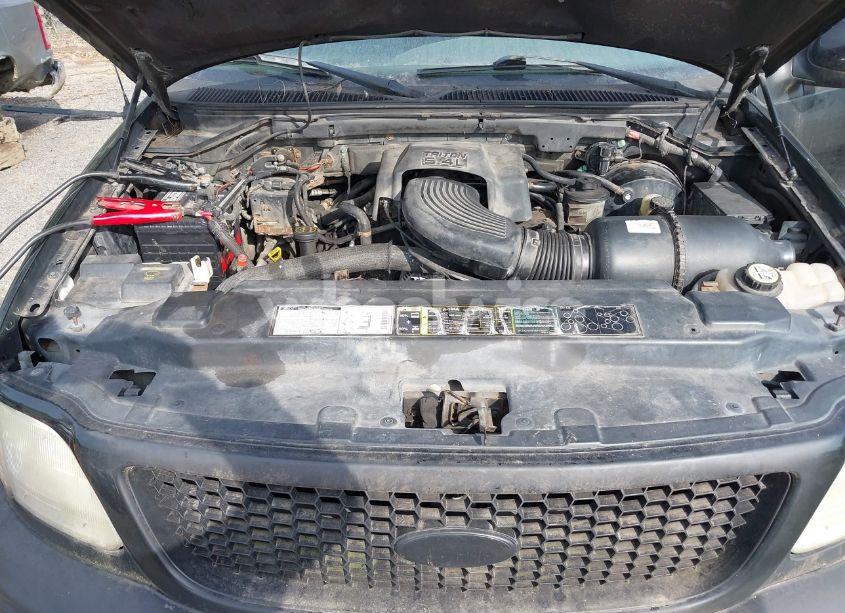 Photo 10 of 2002 Ford F-150 LARIAT/XLT (VIN 1FTRW08L12KB91777)