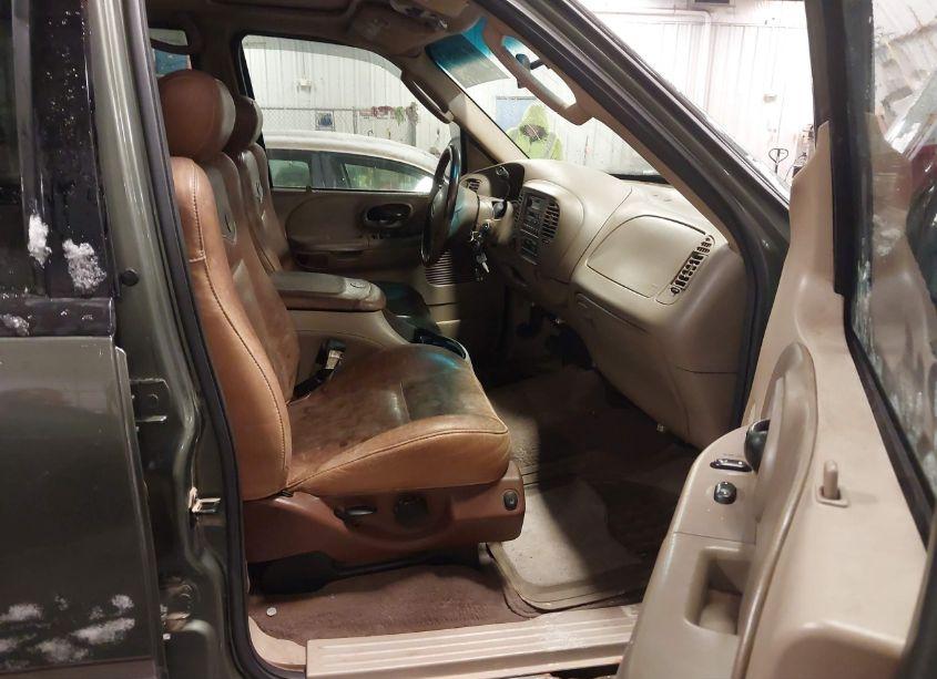 Photo 5 of 2002 Ford F-150 LARIAT/XLT (VIN 1FTRW08L12KE23908)