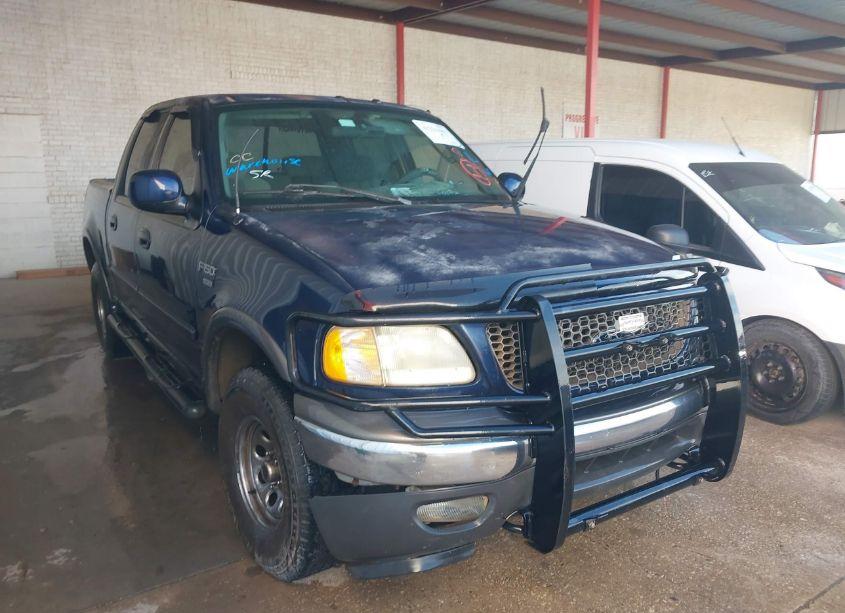 2003 Ford F-150 LARIAT/XLT (VIN 1FTRW08L13KA27866) main photo