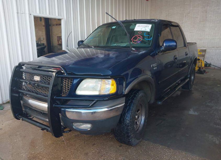 Photo 2 of 2003 Ford F-150 LARIAT/XLT (VIN 1FTRW08L13KA27866)