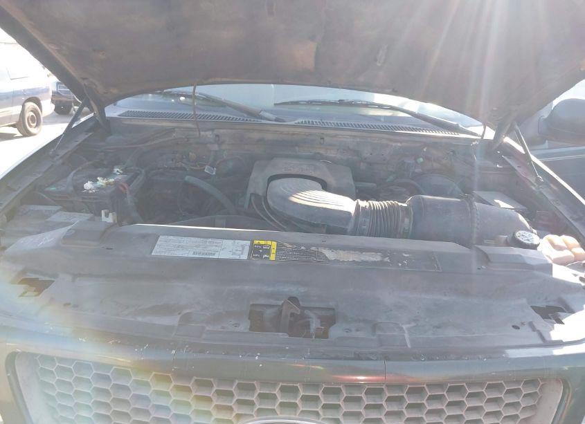 Photo 10 of 2003 Ford F-150 LARIAT/XLT (VIN 1FTRW08L13KB21049)