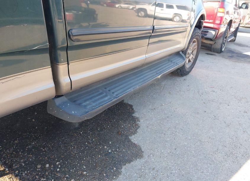 Photo 18 of 2003 Ford F-150 LARIAT/XLT (VIN 1FTRW08L13KB21049)