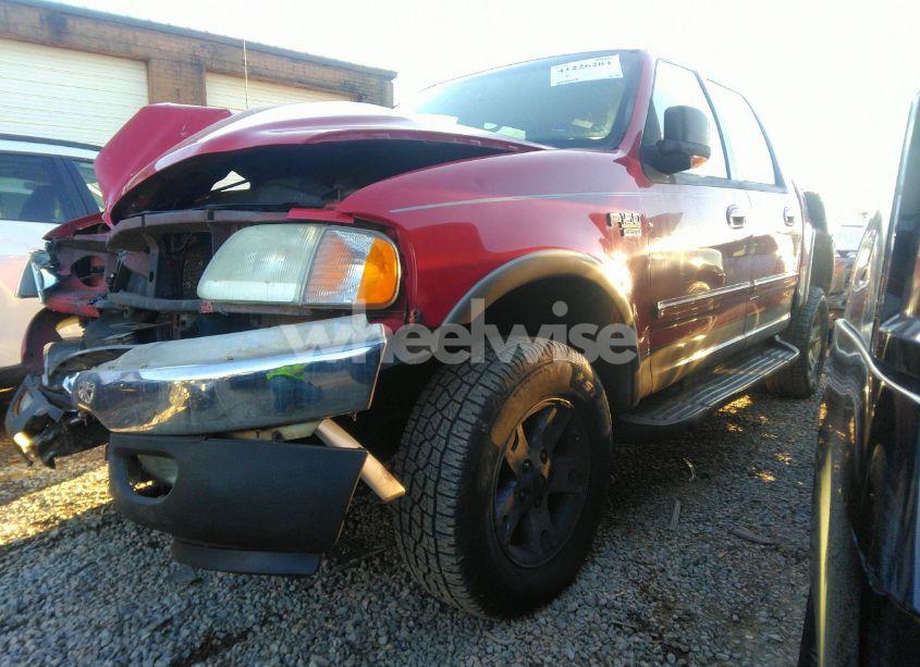 Photo 2 of 2003 Ford F-150 LARIAT/XLT (VIN 1FTRW08L13KC07557)