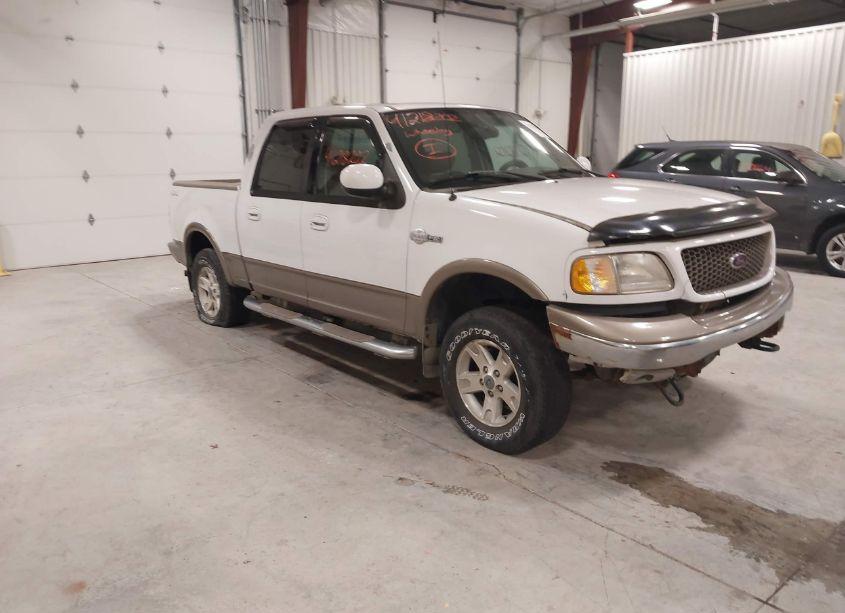2003 Ford F-150 LARIAT/XLT (VIN 1FTRW08L13KC94232) main photo