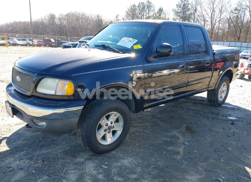 Photo 2 of 2003 Ford F-150 LARIAT/XLT (VIN 1FTRW08L13KD58785)