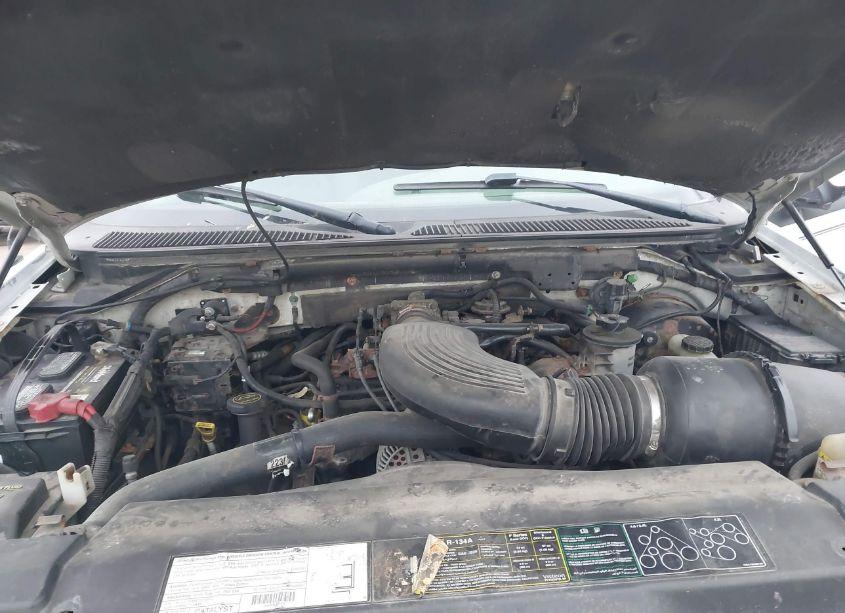 Photo 10 of 2003 Ford F-150 LARIAT/XLT (VIN 1FTRW08L13KD72329)