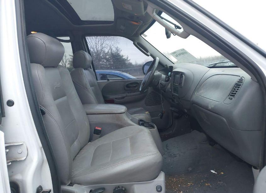 Photo 5 of 2003 Ford F-150 LARIAT/XLT (VIN 1FTRW08L13KD72329)