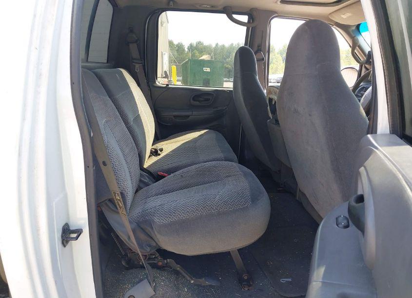 Photo 8 of 2001 Ford F-150 KING RANCH EDITION/LARIAT/XLT (VIN 1FTRW08L21KD70182)