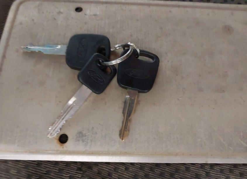 Photo 11 of 2001 Ford F-150 KING RANCH EDITION/LARIAT/XLT (VIN 1FTRW08L21KD75897)