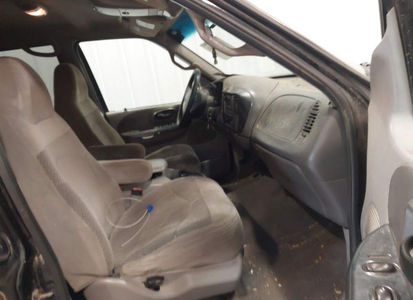 Photo 5 of 2001 Ford F-150 KING RANCH EDITION/LARIAT/XLT (VIN 1FTRW08L21KD75897)