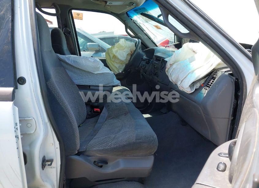 Photo 5 of 2001 Ford F-150 KING RANCH EDITION/LARIAT/XLT (VIN 1FTRW08L21KE93674)