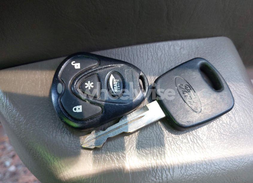 Photo 11 of 2002 Ford F-150 LARIAT/XLT (VIN 1FTRW08L22KC65014)