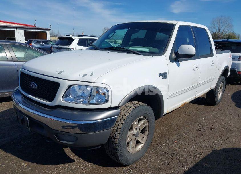 Photo 2 of 2003 Ford F-150 LARIAT/XLT (VIN 1FTRW08L23KA28573)