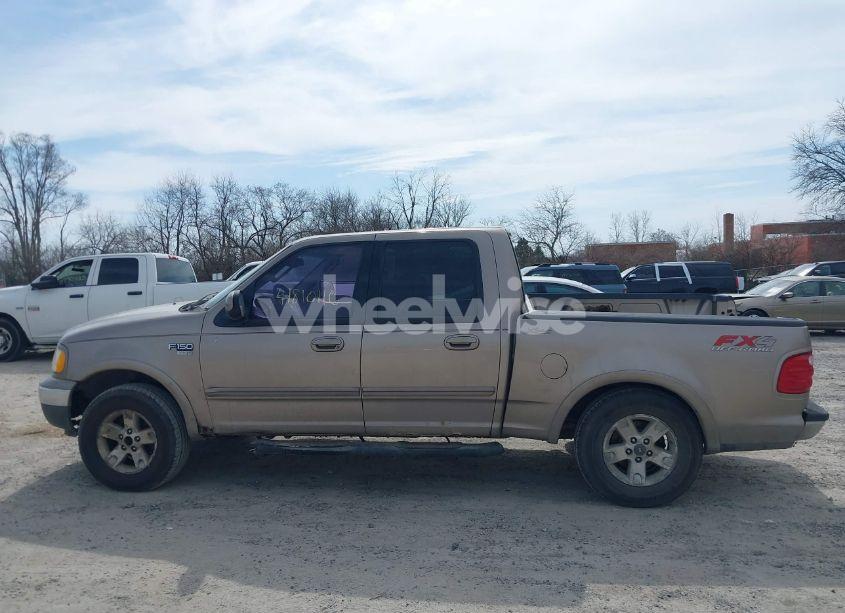 Photo 14 of 2003 Ford F-150 LARIAT/XLT (VIN 1FTRW08L23KC61319)