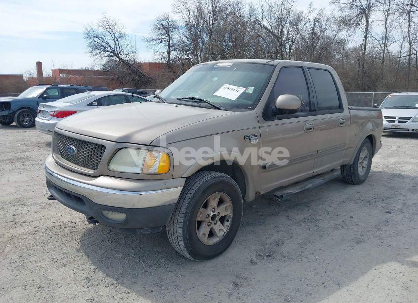Photo 2 of 2003 Ford F-150 LARIAT/XLT (VIN 1FTRW08L23KC61319)