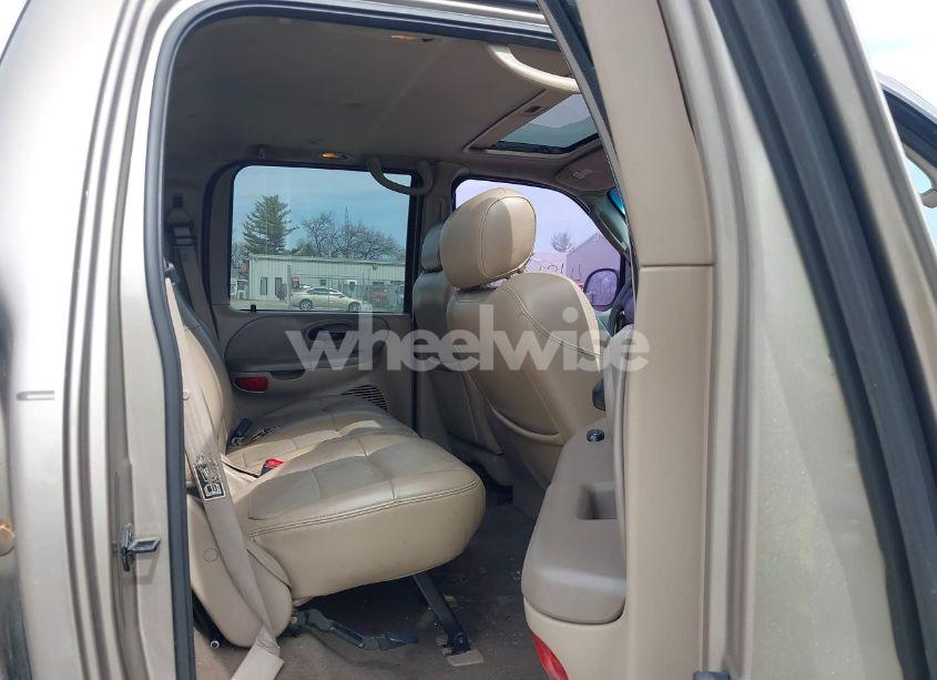 Photo 8 of 2003 Ford F-150 LARIAT/XLT (VIN 1FTRW08L23KC61319)