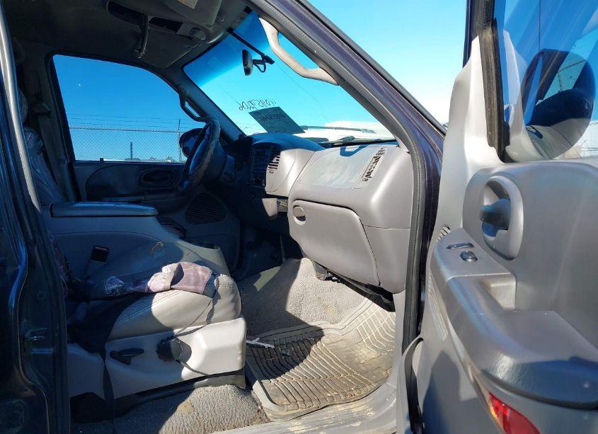 Photo 5 of 2001 Ford F-150 KING RANCH EDITION/LARIAT/XLT (VIN 1FTRW08L31KF47466)