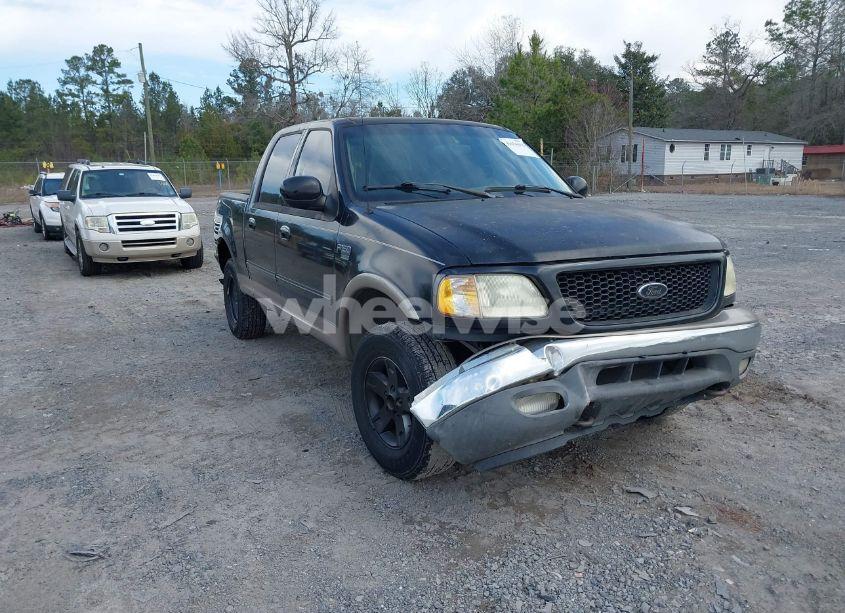 2002 Ford F-150 LARIAT/XLT (VIN 1FTRW08L32KB73202) main photo