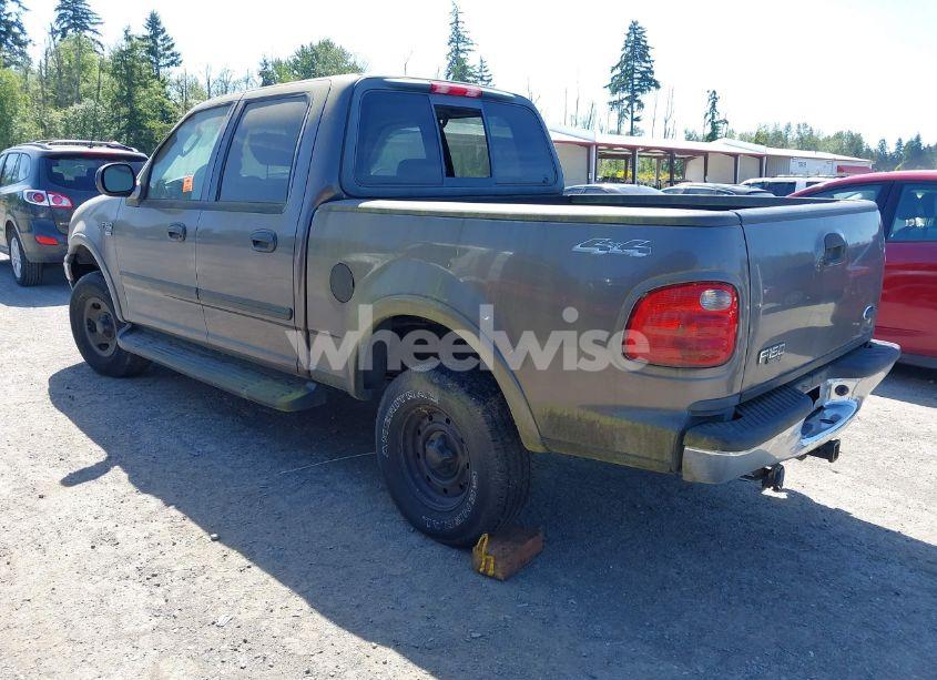 Photo 3 of 2002 Ford F-150 LARIAT/XLT (VIN 1FTRW08L32KE11792)