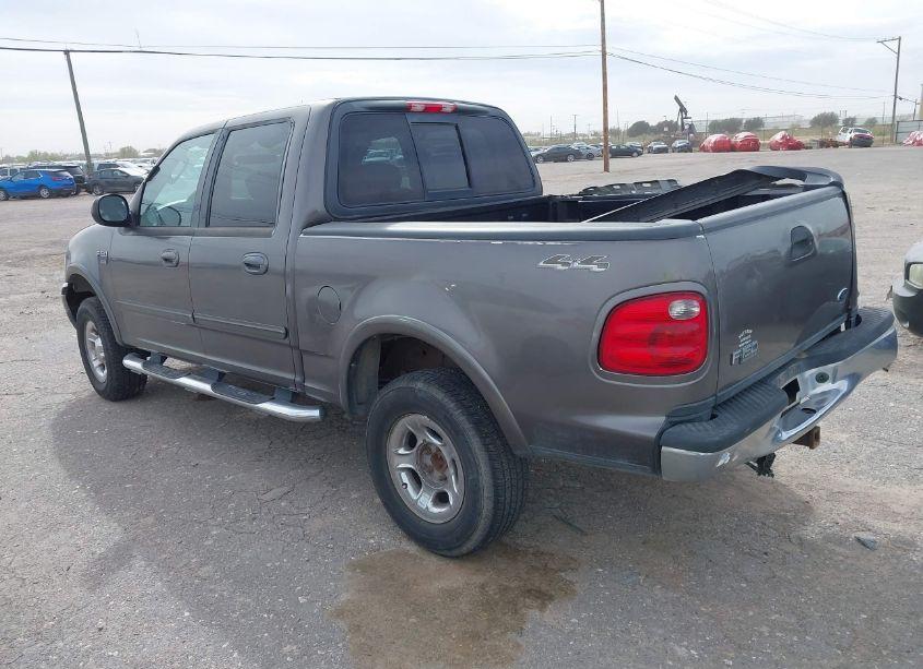 Photo 3 of 2003 Ford F-150 LARIAT/XLT (VIN 1FTRW08L33KC77545)