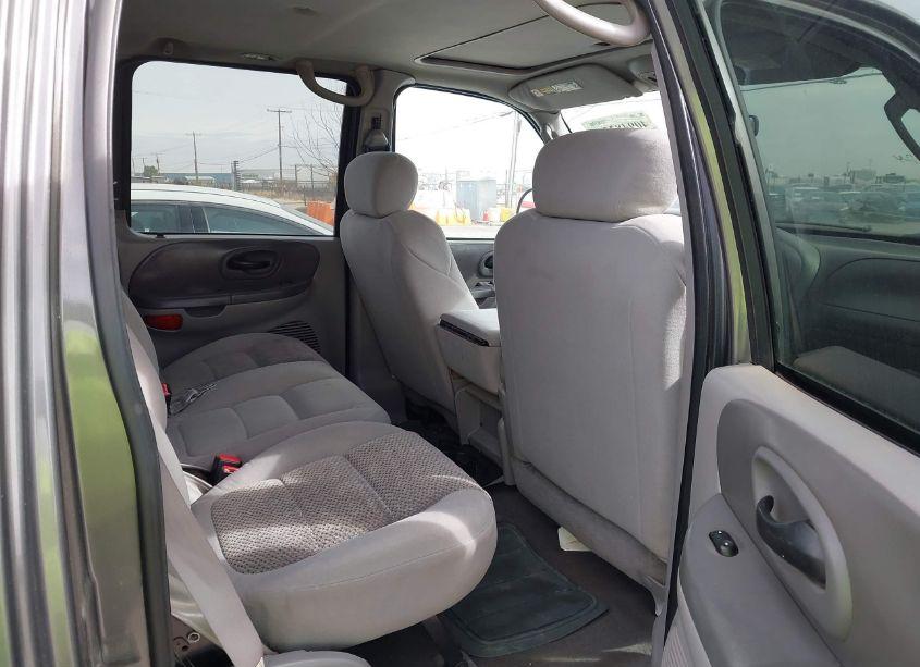 Photo 8 of 2003 Ford F-150 LARIAT/XLT (VIN 1FTRW08L33KC77545)