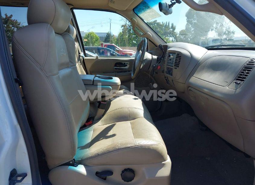 Photo 5 of 2001 Ford F-150 KING RANCH EDITION/LARIAT/XLT (VIN 1FTRW08L41KF66947)