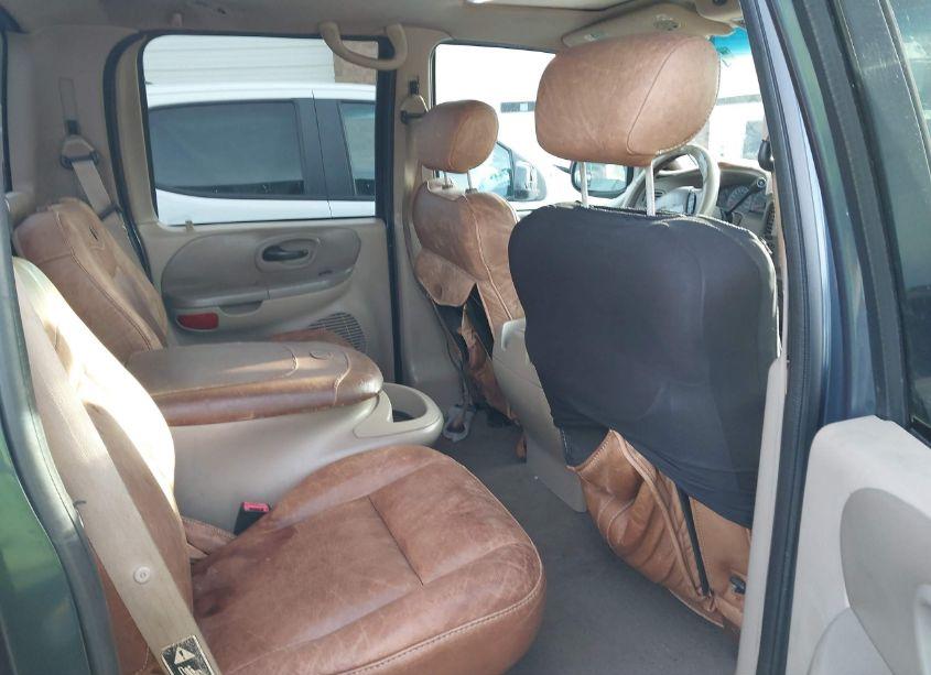 Photo 8 of 2002 Ford F-150 LARIAT/XLT (VIN 1FTRW08L42KA27861)