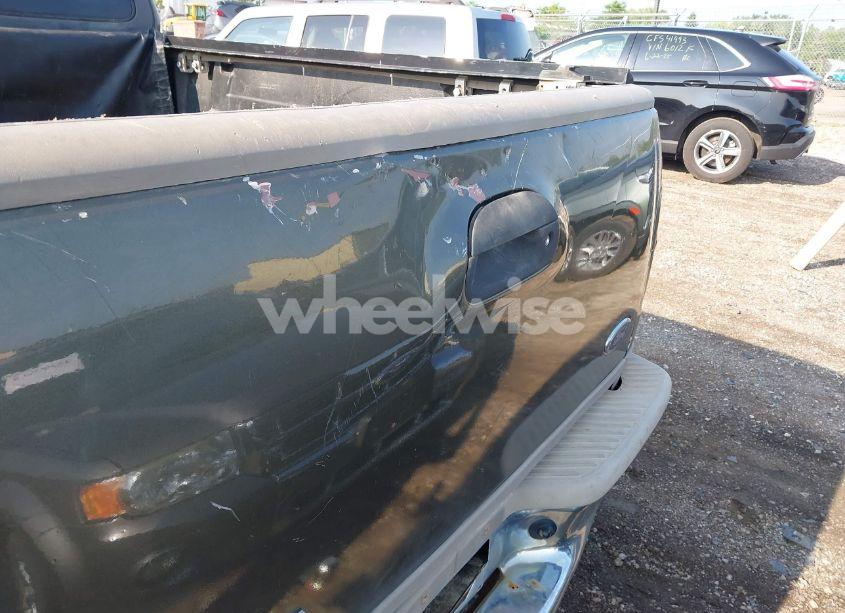 Photo 6 of 2002 Ford F-150 LARIAT/XLT (VIN 1FTRW08L42KC44438)