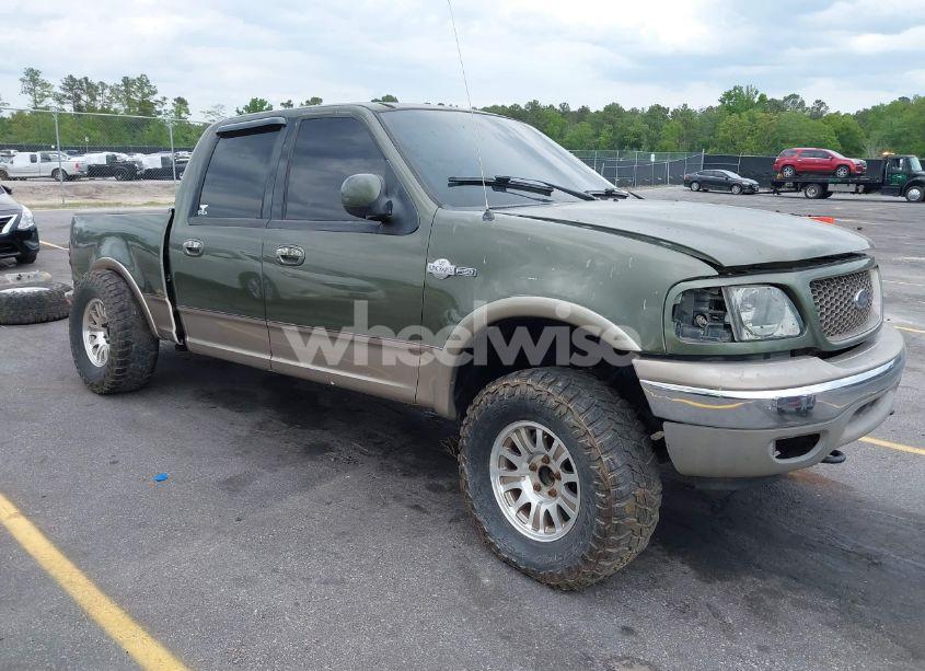 2002 Ford F-150 LARIAT/XLT (VIN 1FTRW08L42KE05595) main photo