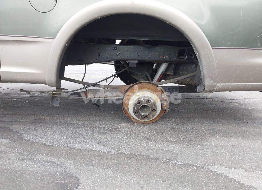 Photo 6 of 2002 Ford F-150 LARIAT/XLT (VIN 1FTRW08L42KE05595)