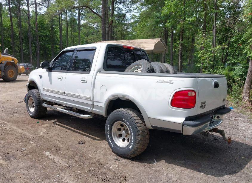 Photo 3 of 2002 Ford F-150 LARIAT/XLT (VIN 1FTRW08L42KE08108)
