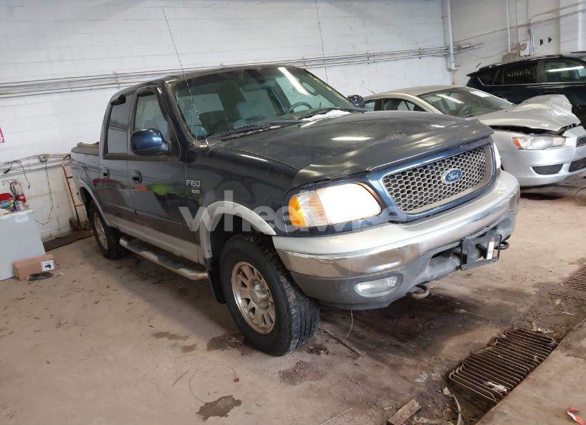 2003 Ford F-150 LARIAT/XLT (VIN 1FTRW08L43KD00301) main photo