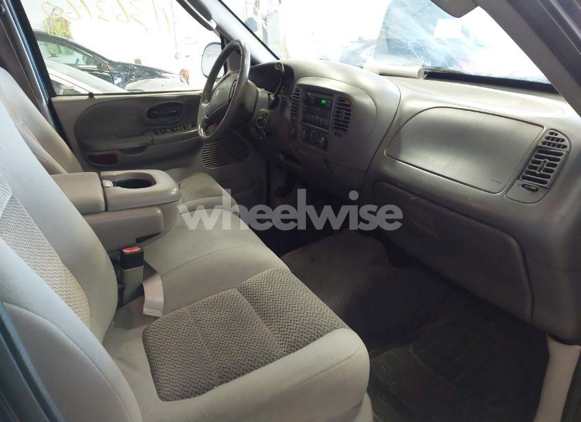 Photo 5 of 2003 Ford F-150 LARIAT/XLT (VIN 1FTRW08L43KD00301)